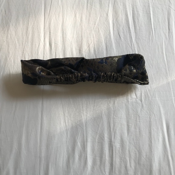 knot headband - Picture 2 of 3